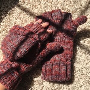 Urban Outfitter Knitted Mittens